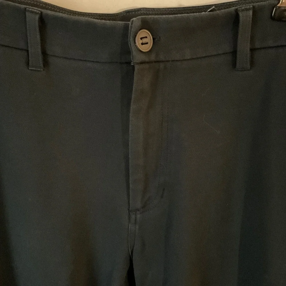 Vuori Mens Aim Pant V420 black Performance Chino Slim Fit Size 32